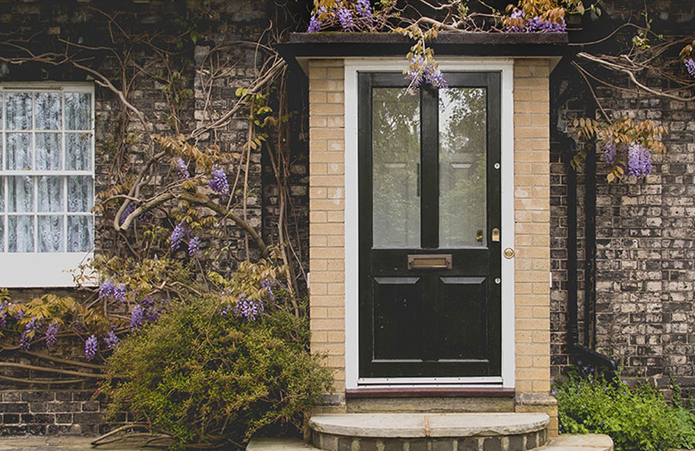 considerations before applying for a mortgage